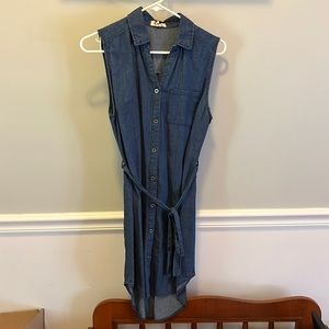 Small Ali & Kris High Low Denim shirt dress.